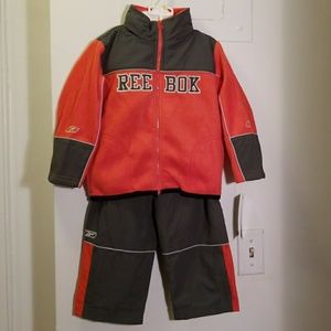 NWT Super cute Reebok suit hooded Jacket Pants 4T